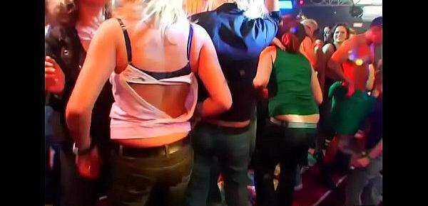  Plenty of blonde ladies sucking jocks